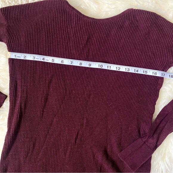 Lululemon The Sweater Life Waffle Knit V-Neck, size 4 - Picture 6 of 8